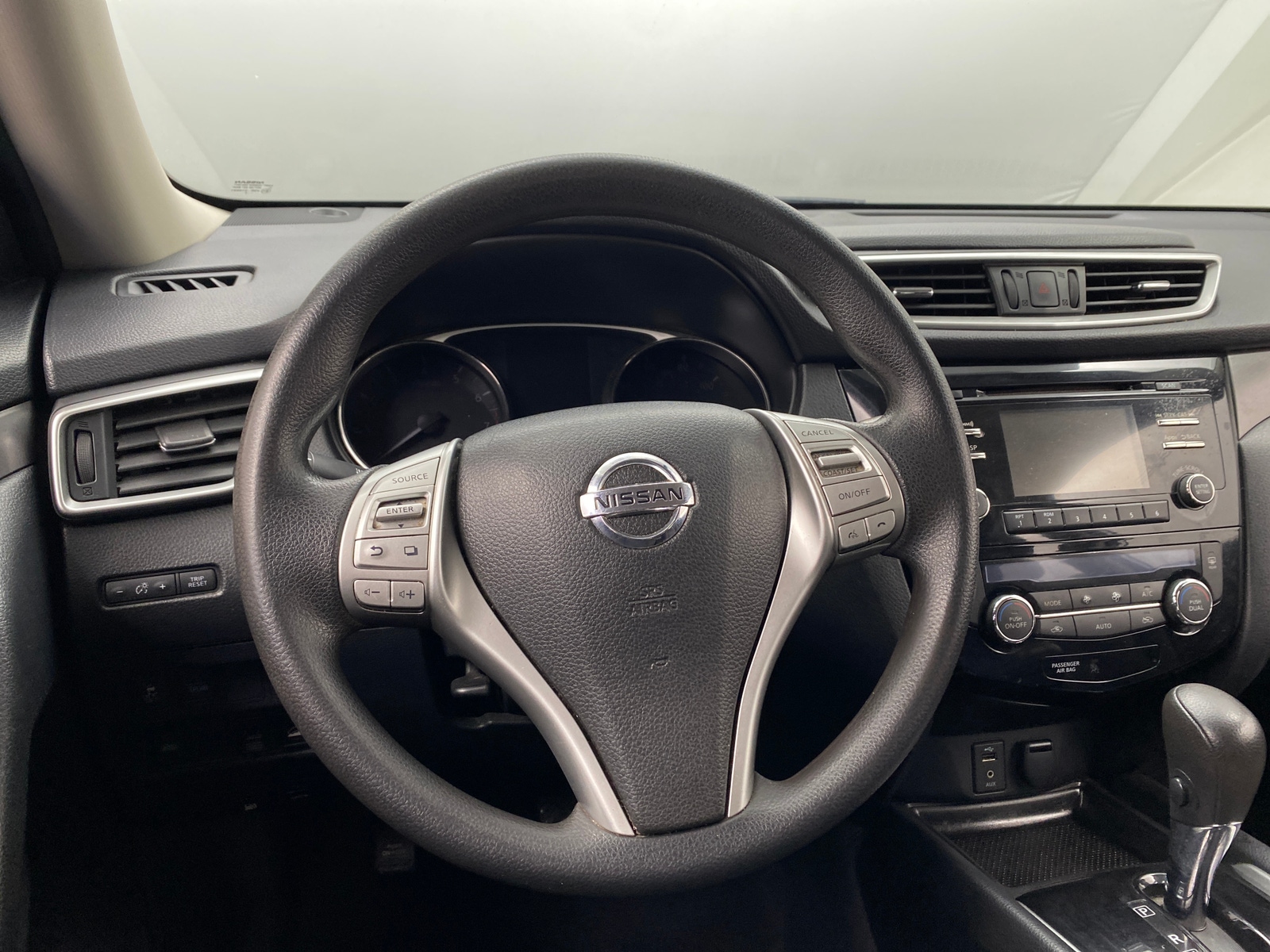 Thumbnail: 2016 Nissan Rogue - 5