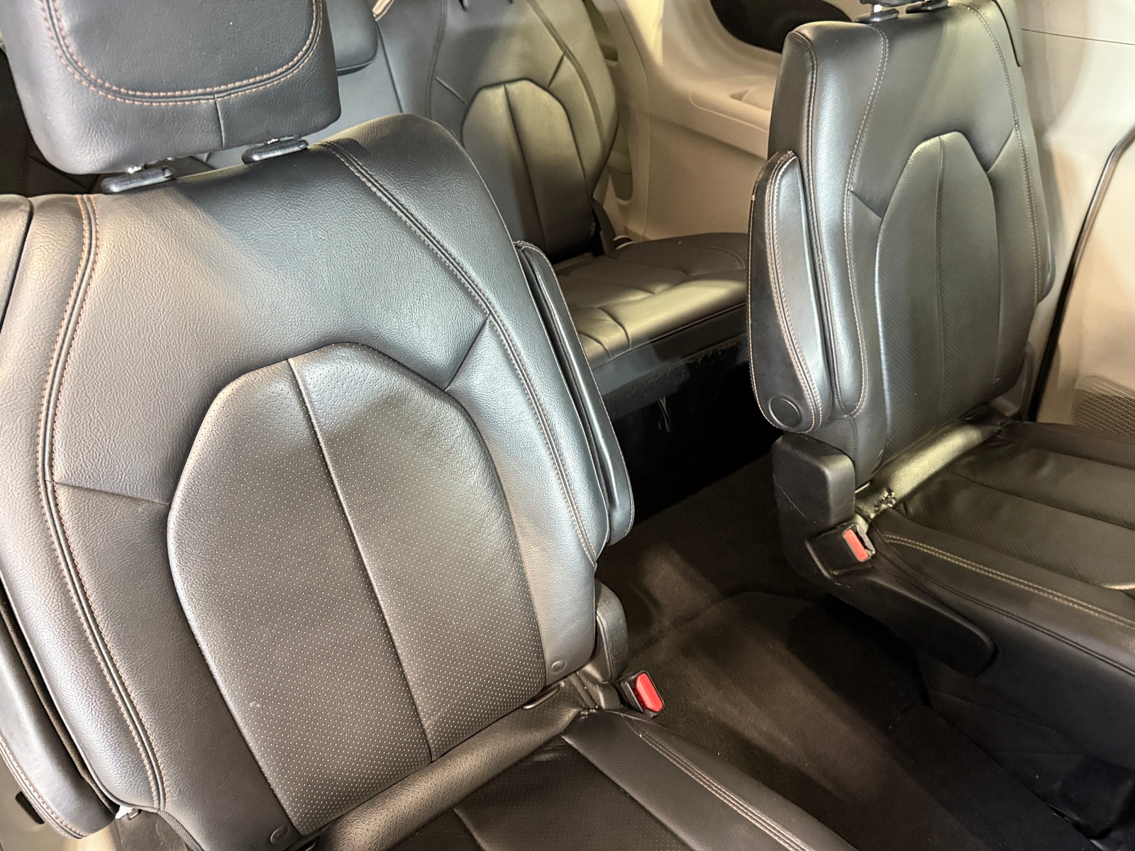 Thumbnail: 2017 Chrysler Pacifica - 5