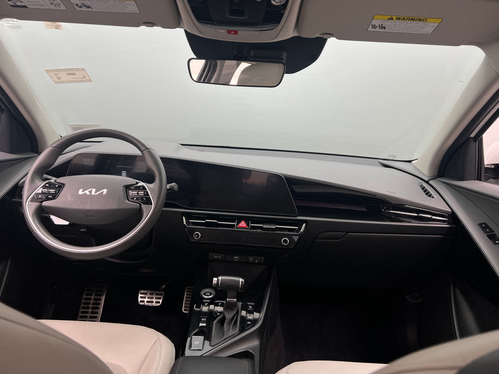 Thumbnail: 2023 Kia Niro - 2