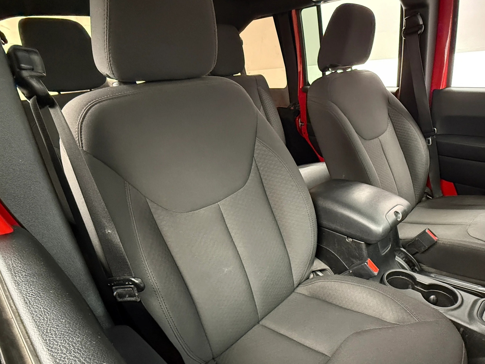 Thumbnail: 2016 Jeep Wrangler - 2