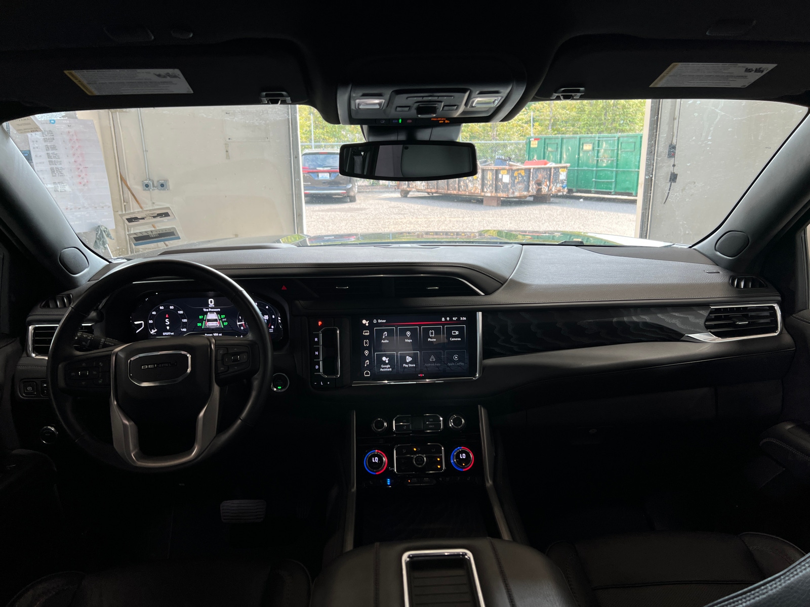 Thumbnail: 2023 GMC Yukon XL - 2