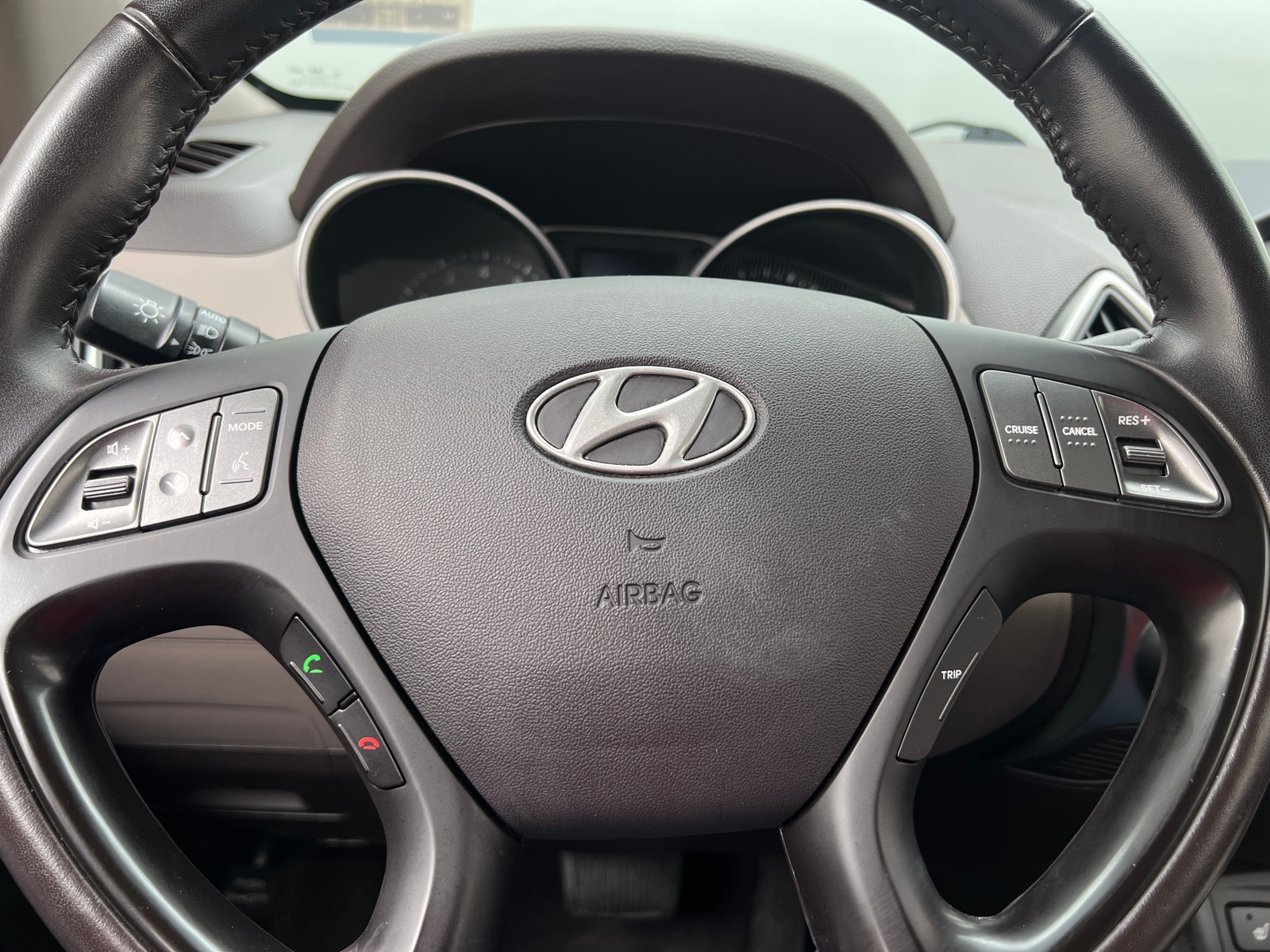 Thumbnail: 2015 Hyundai Tucson - 4