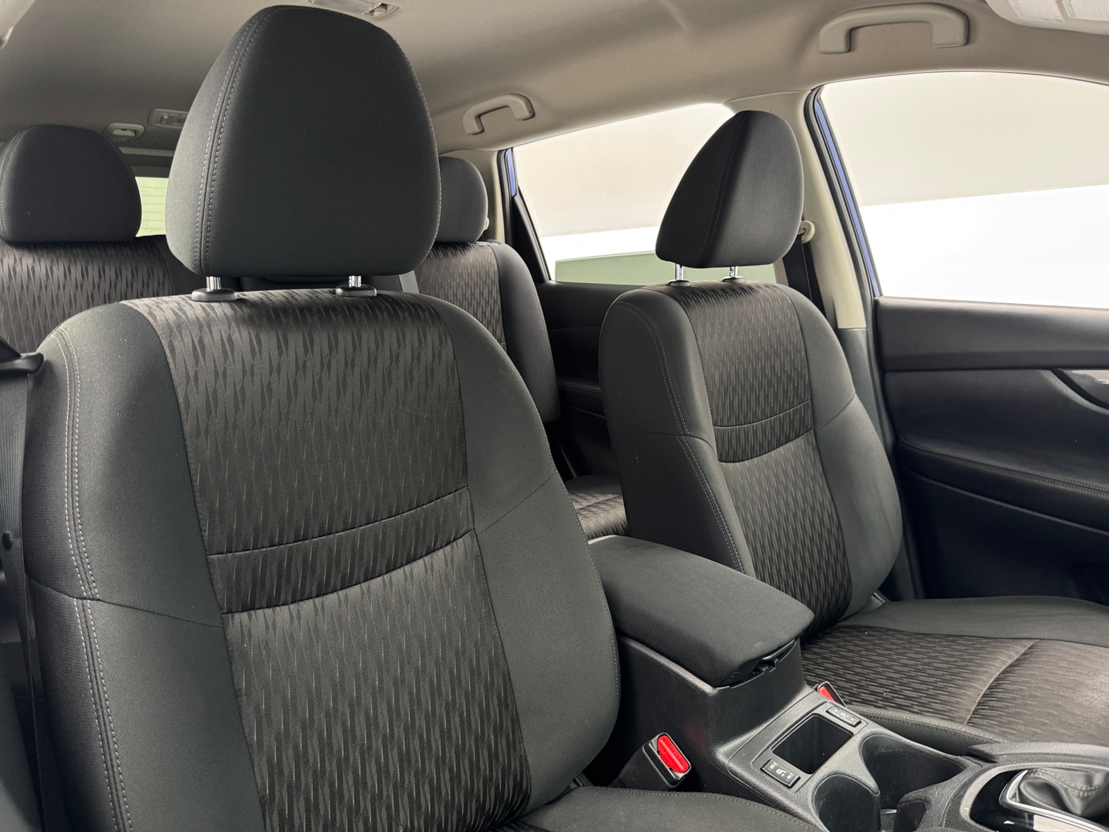 Thumbnail: 2020 Nissan Rogue - 2