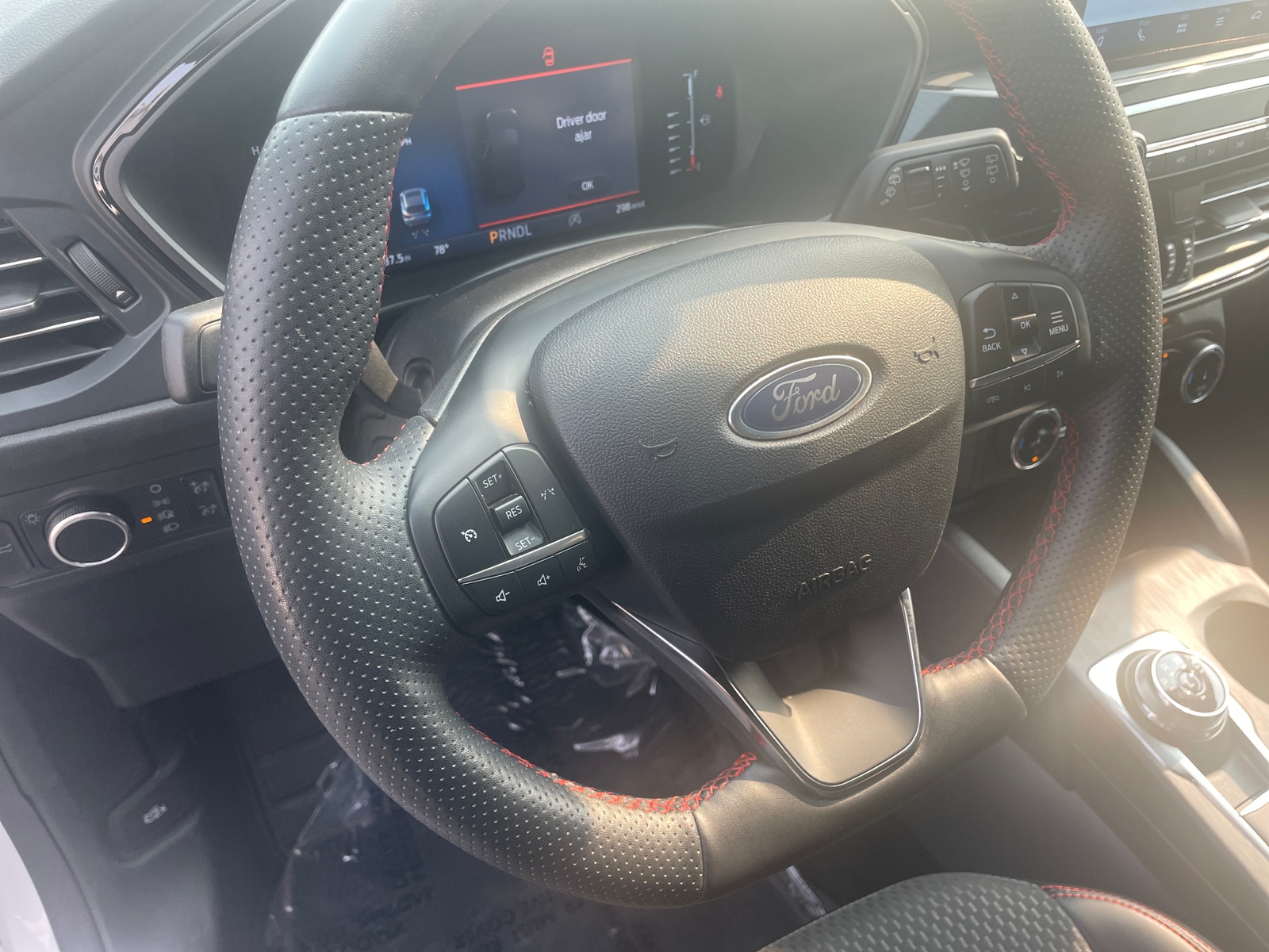 Thumbnail: 2023 Ford Escape - 5