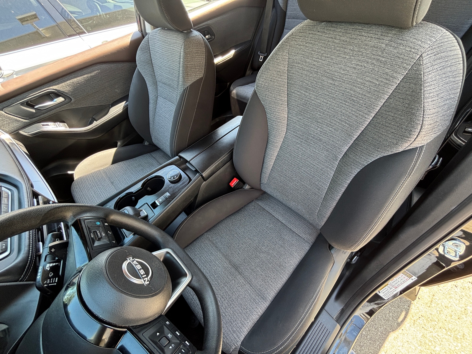 Thumbnail: 2023 Nissan Rogue - 2