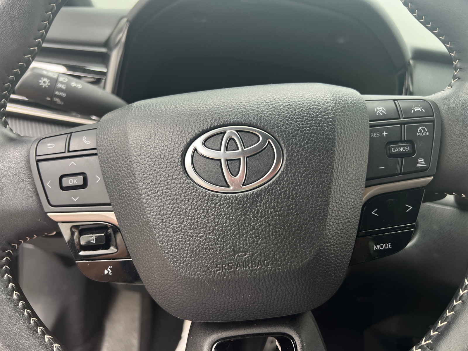 Thumbnail: 2025 Toyota Camry - 4