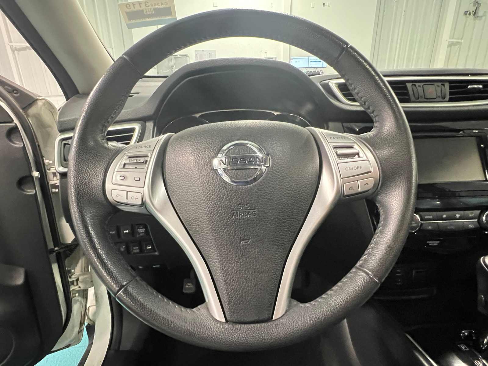 Thumbnail: 2016 Nissan Rogue - 4