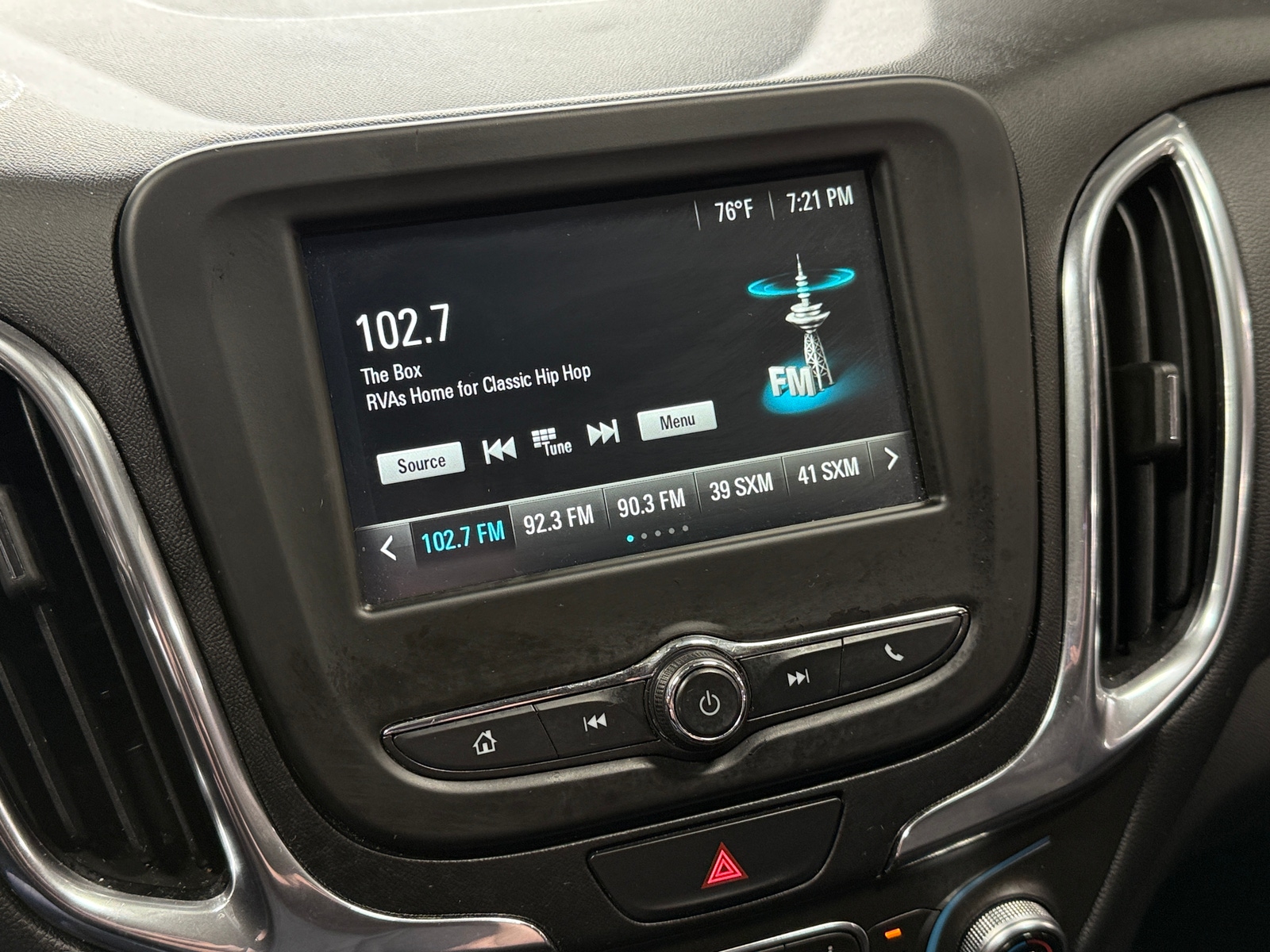 Thumbnail: 2018 Chevrolet Equinox - 4