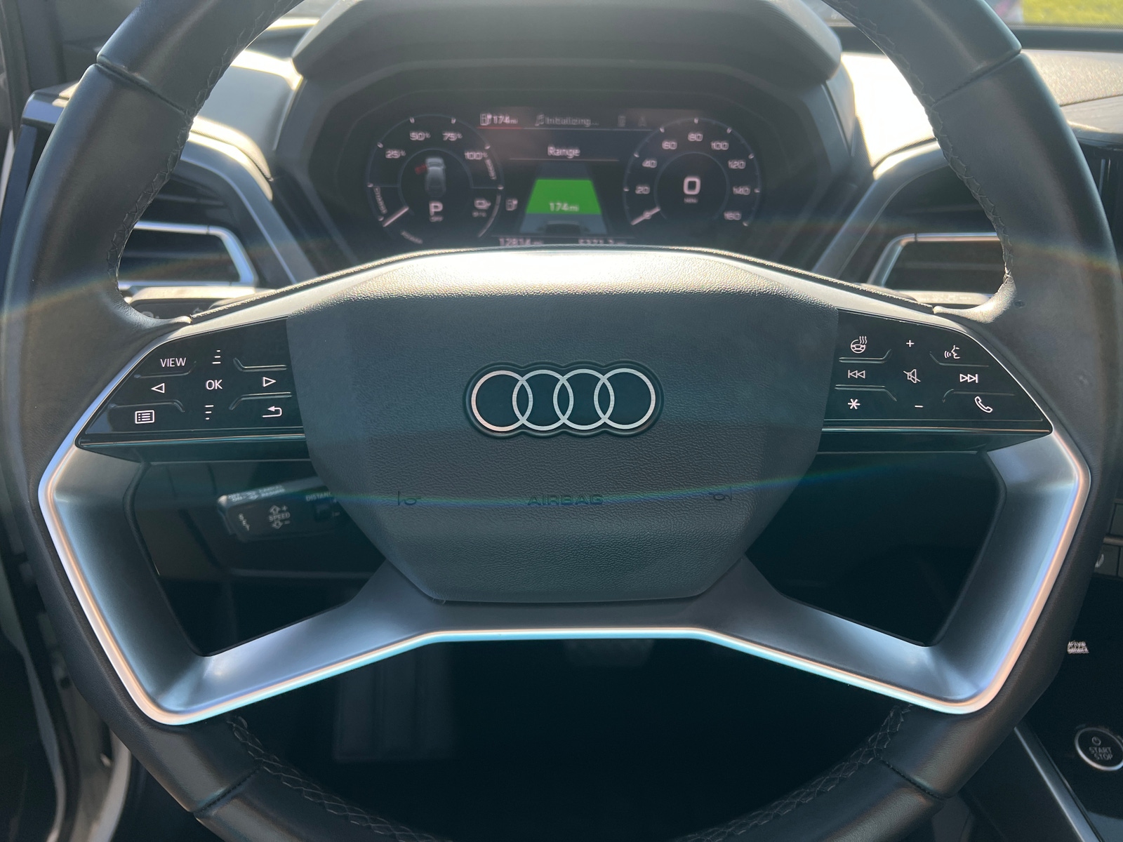 Thumbnail: 2023 Audi Q4 e-tron - 4
