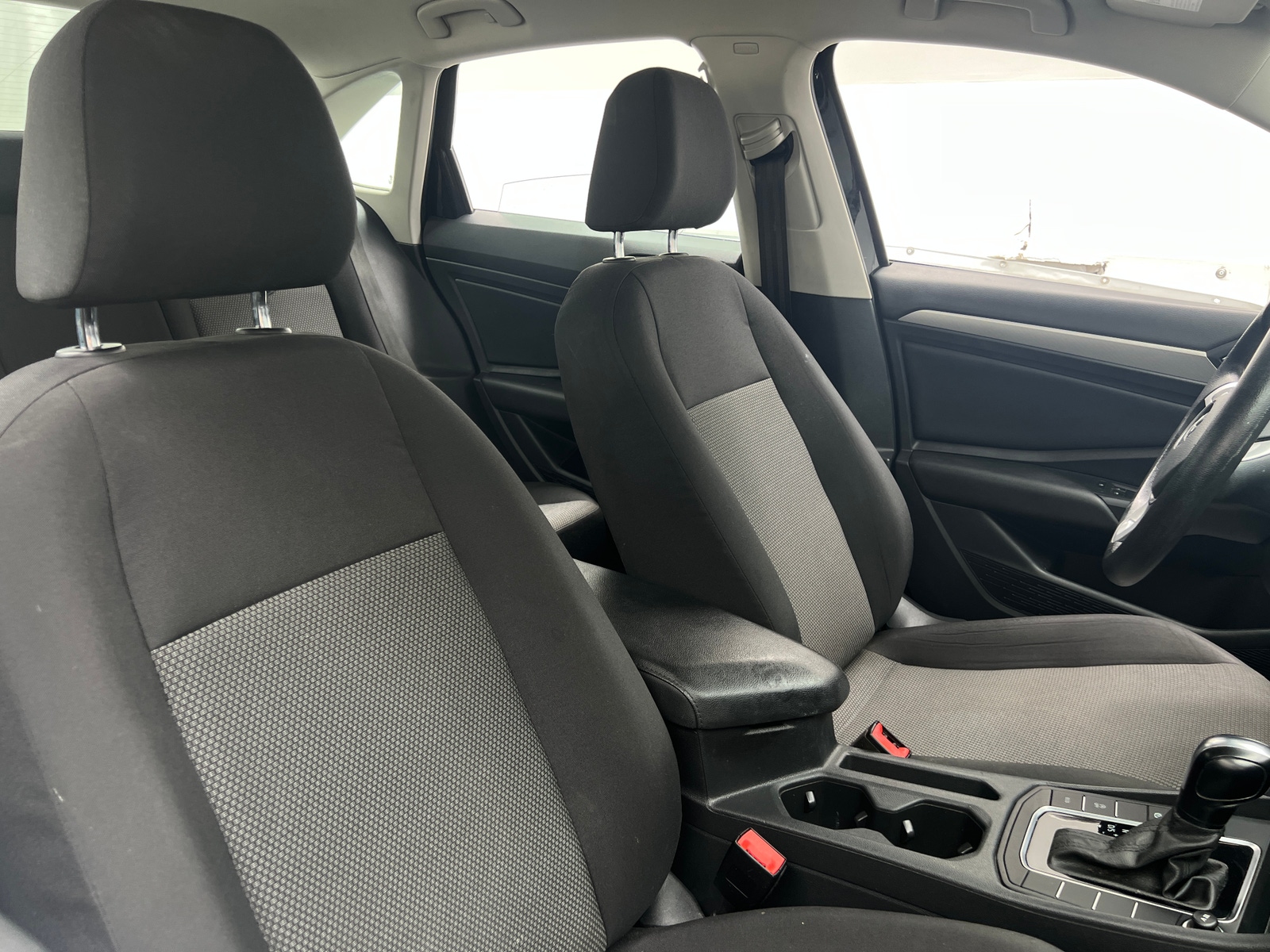 Thumbnail: 2021 Volkswagen Jetta - 2