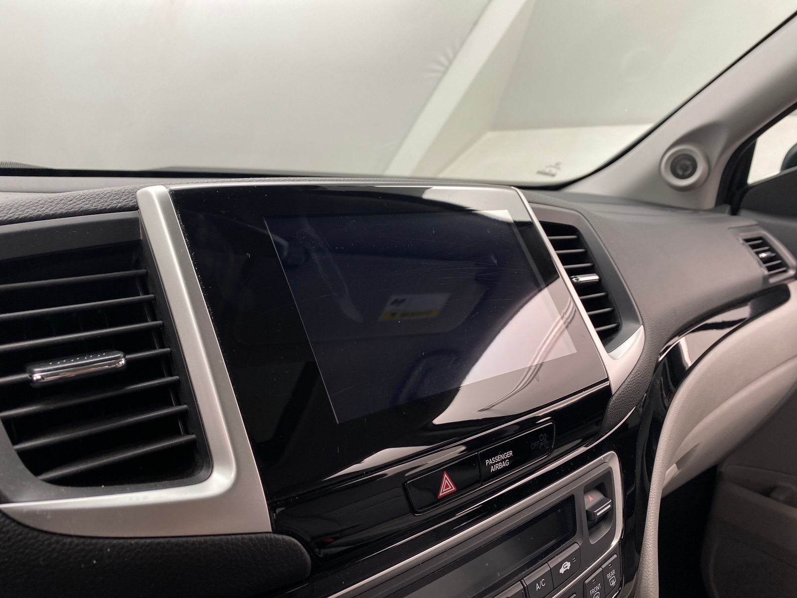 Thumbnail: 2017 Honda Pilot - 3