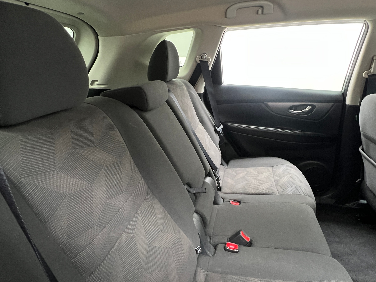 Thumbnail: 2016 Nissan Rogue - 6