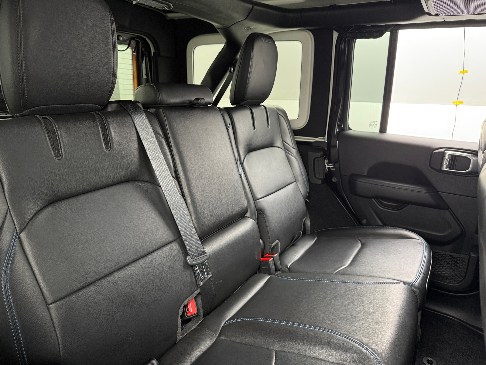 Thumbnail: 2021 Jeep Wrangler - 5