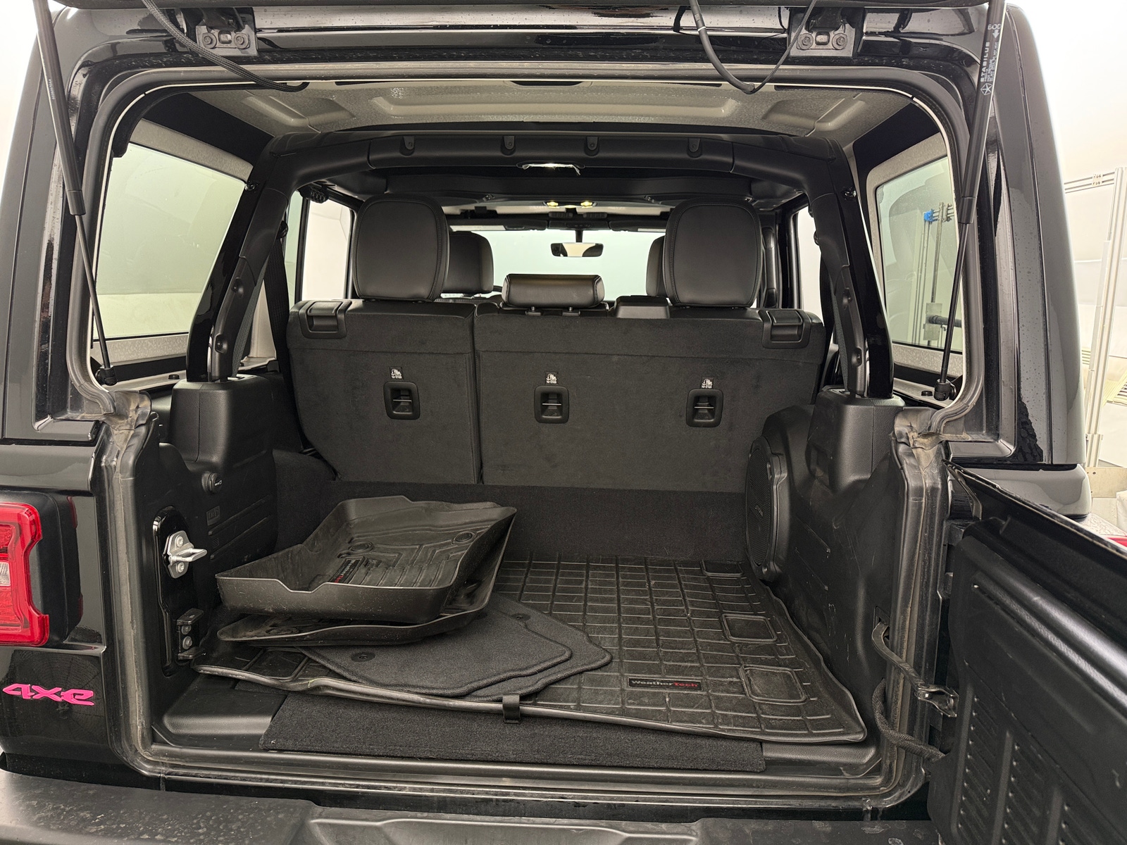 Thumbnail: 2021 Jeep Wrangler - 6