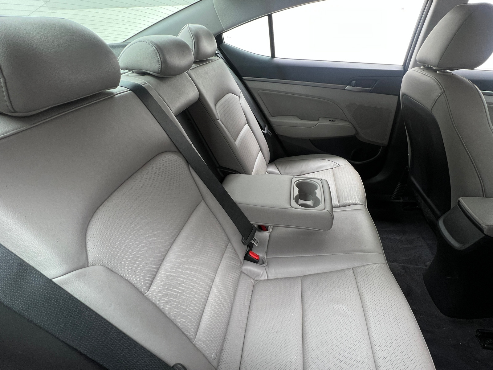 Thumbnail: 2018 Hyundai Elantra - 5
