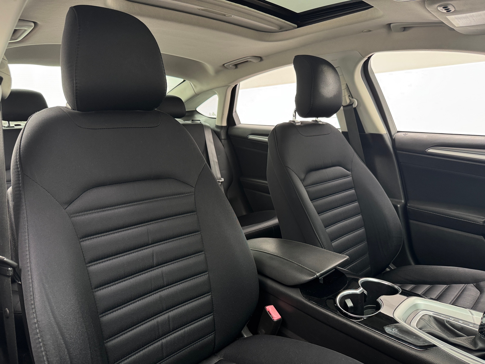 Thumbnail: 2015 Ford Fusion - 2