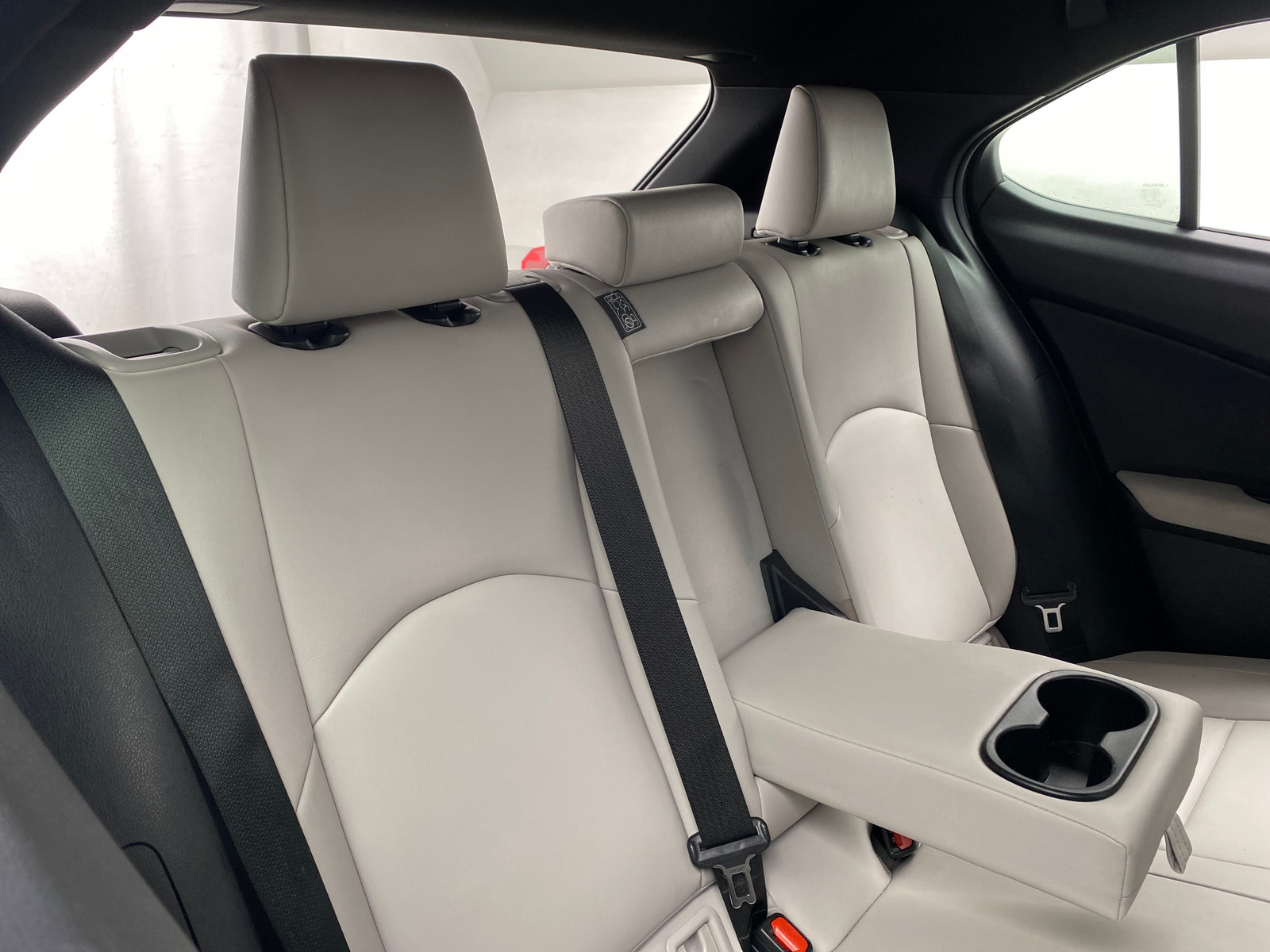 Thumbnail: 2021 Lexus UX - 5