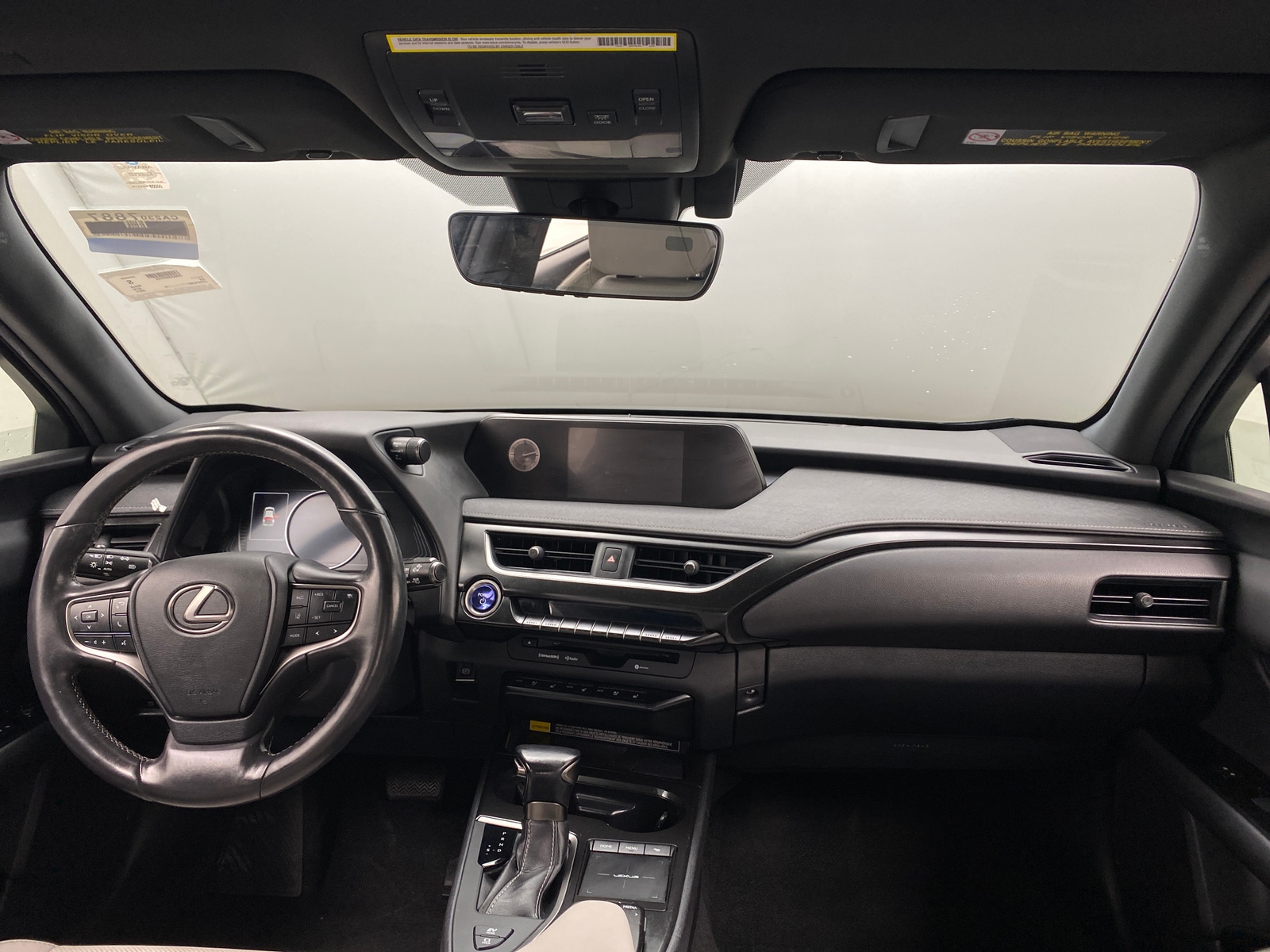 Thumbnail: 2021 Lexus UX - 2