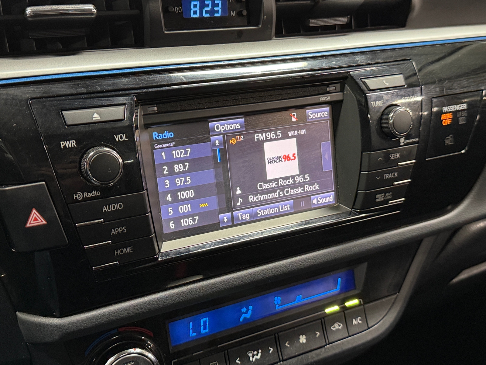 Thumbnail: 2015 Toyota Corolla - 4