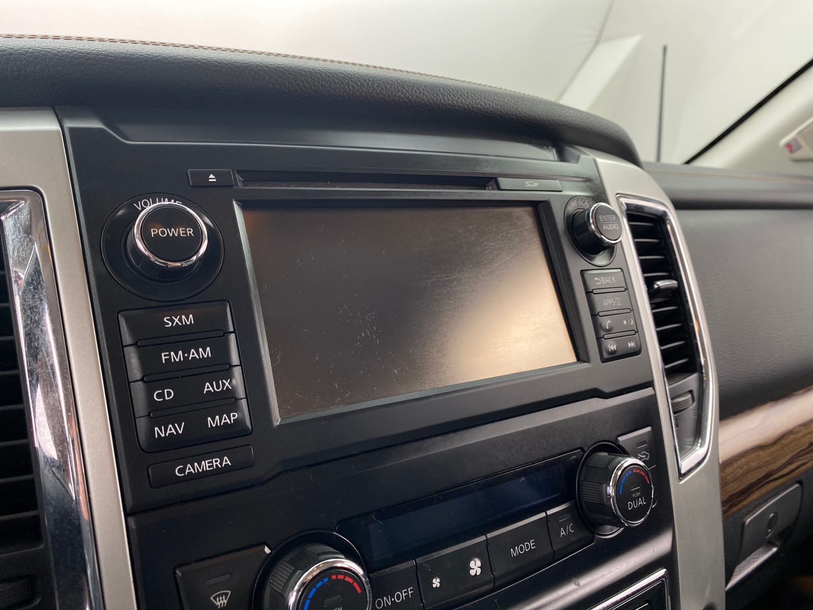Thumbnail: 2018 Nissan Titan - 3