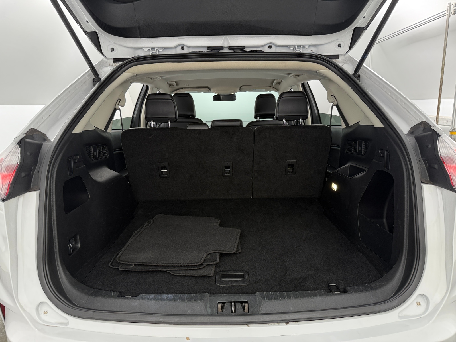 Thumbnail: 2024 Ford Edge - 7