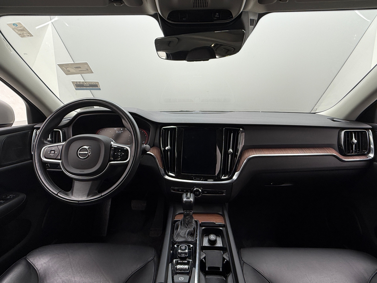 Thumbnail: 2019 Volvo S60 - 2