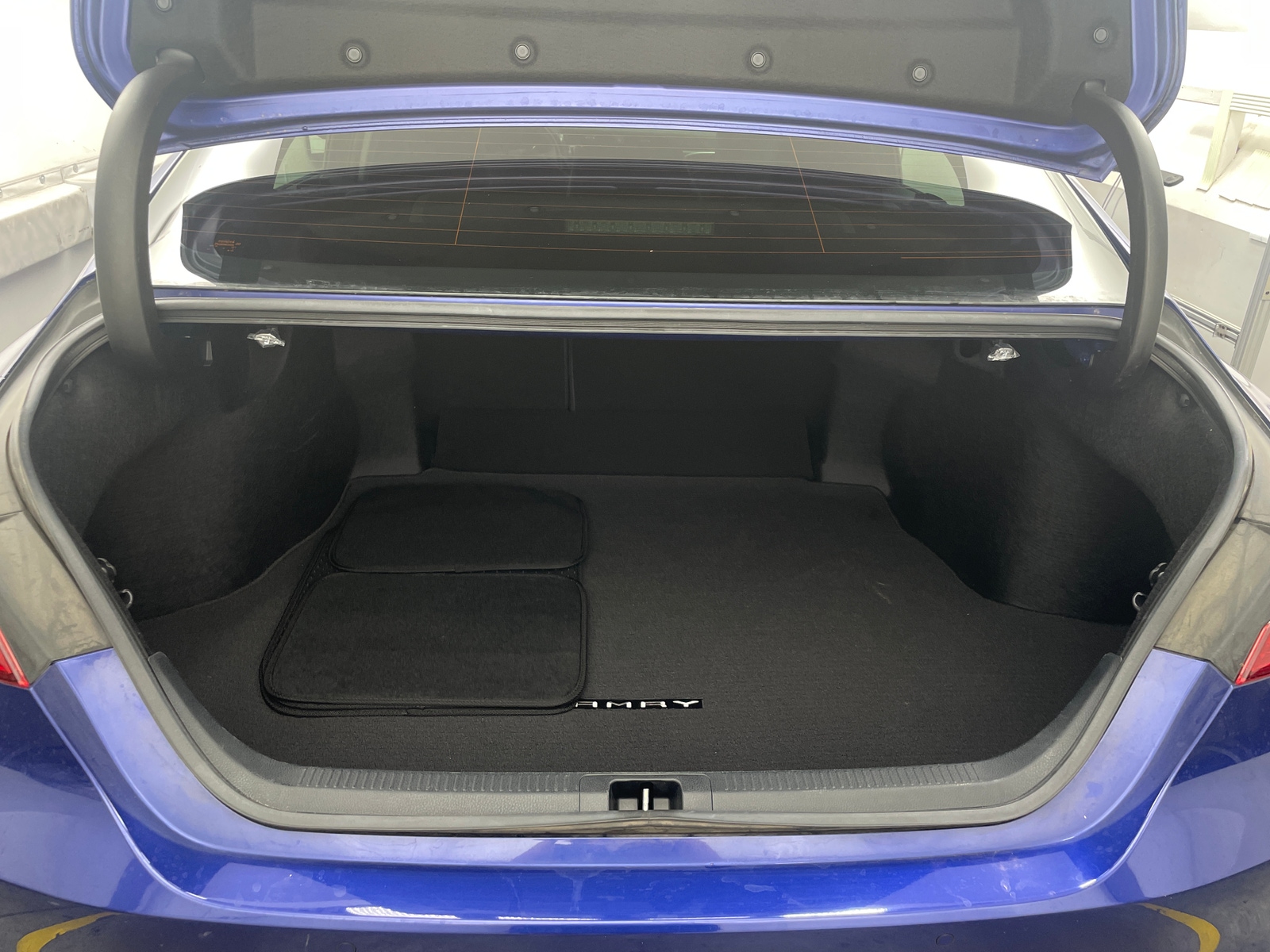 Thumbnail: 2018 Toyota Camry - 6