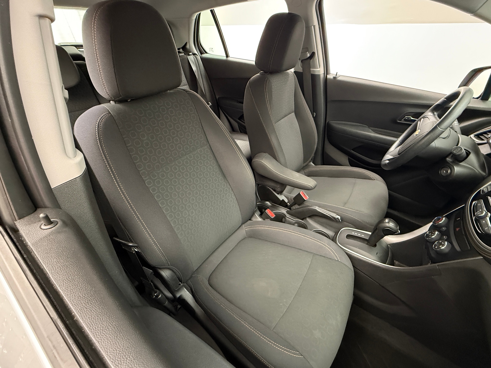 Thumbnail: 2019 Chevrolet Trax - 2