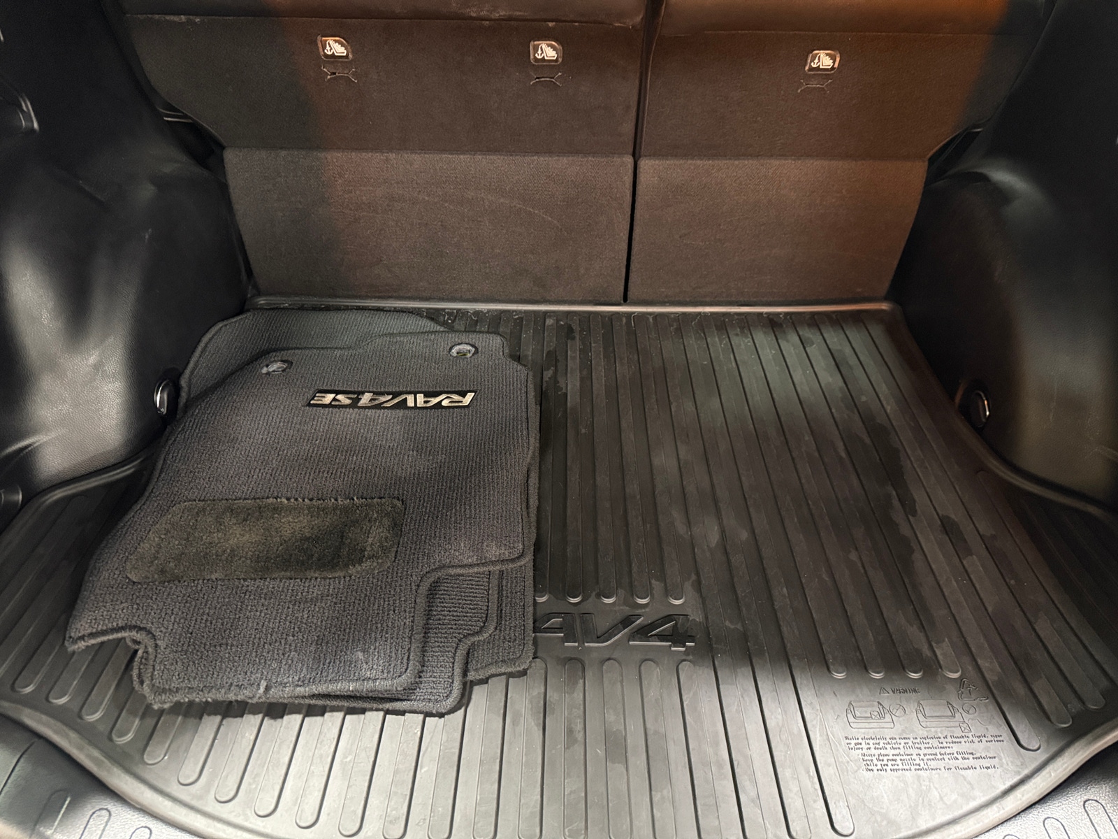 Thumbnail: 2018 Toyota RAV4 - 6