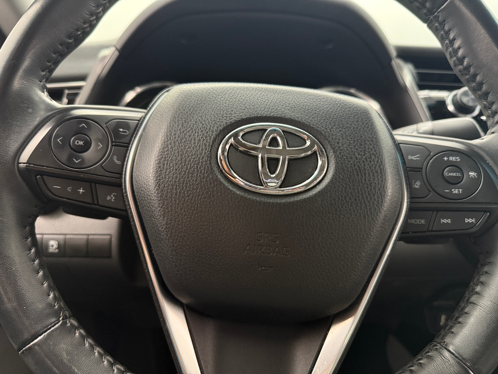 Thumbnail: 2020 Toyota Camry - 4