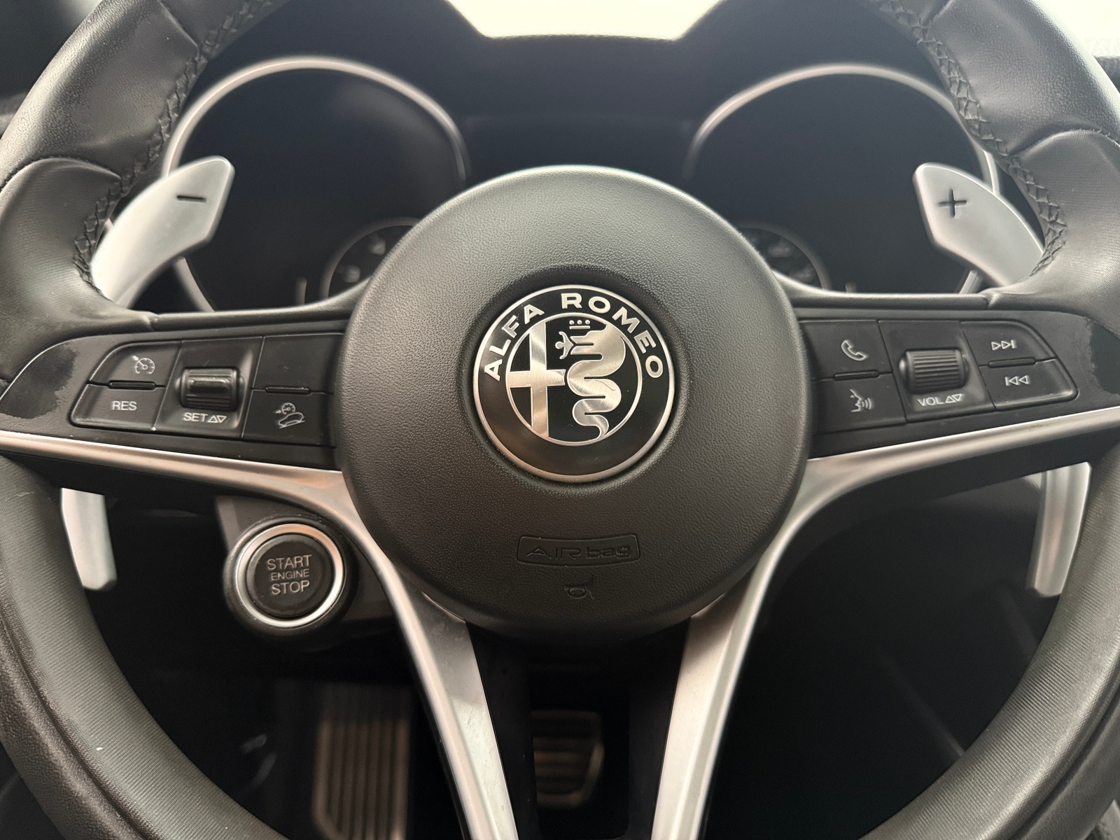 Thumbnail: 2018 Alfa Romeo Stelvio - 4