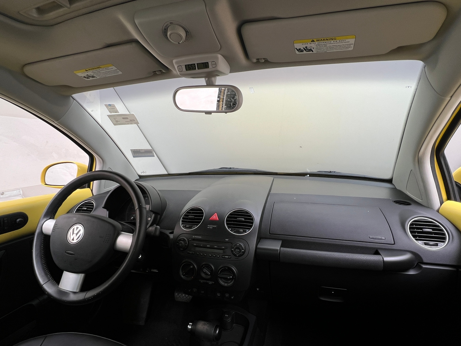 Thumbnail: 2010 Volkswagen New Beetle - 2
