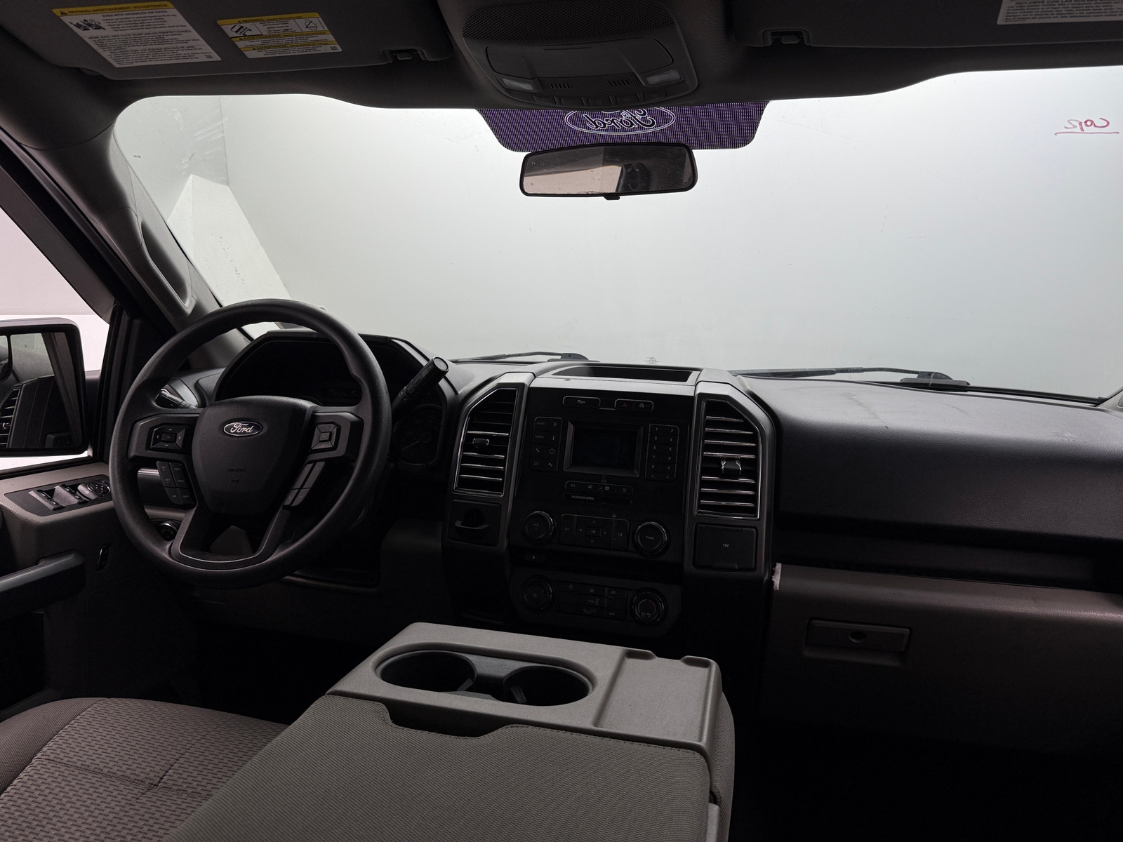 Thumbnail: 2018 Ford Econoline - 3