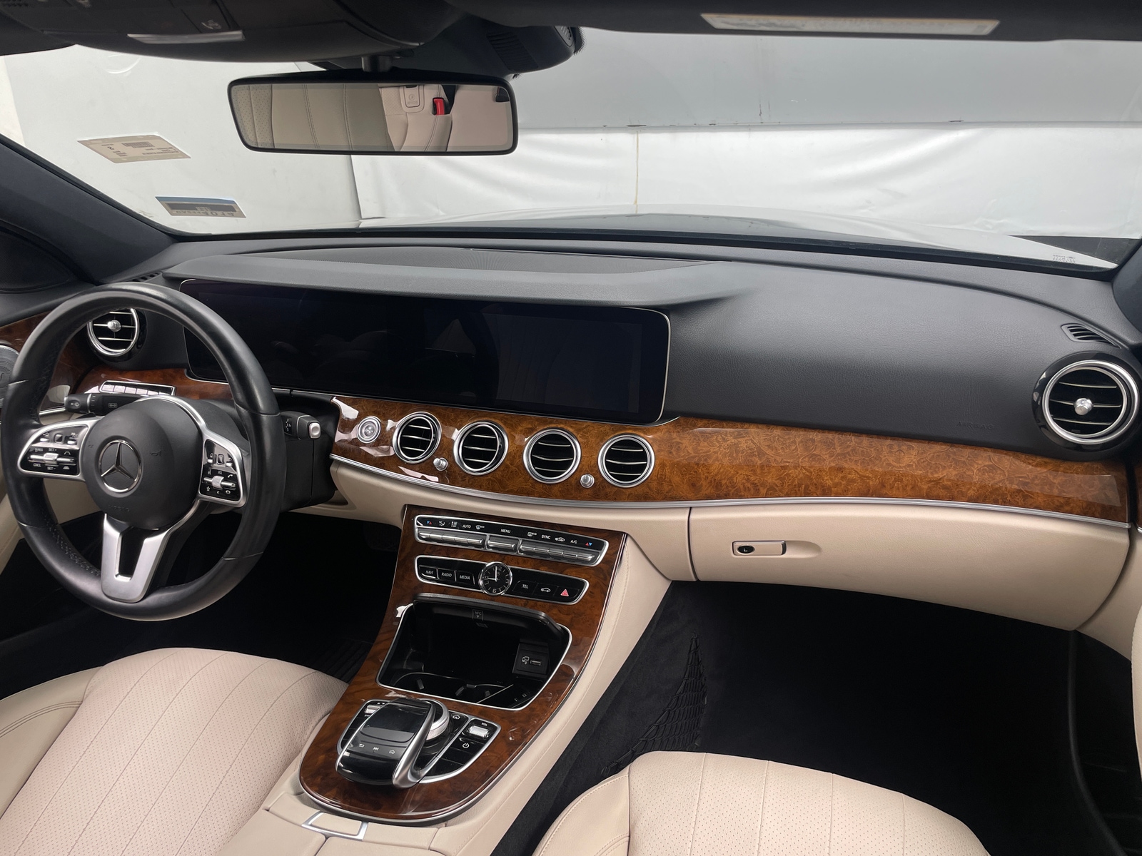 Thumbnail: 2020 Mercedes-Benz E-Class - 2