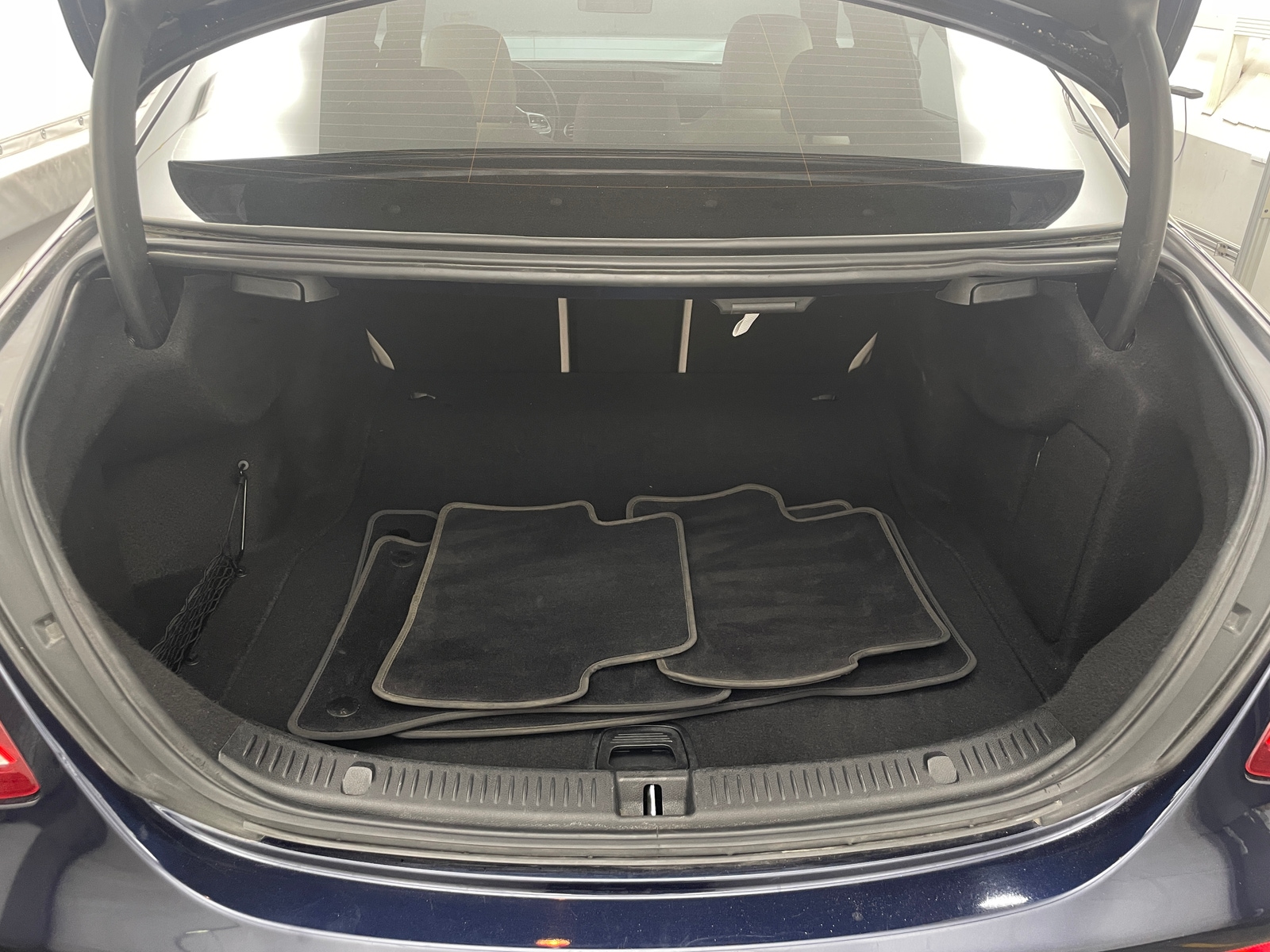 Thumbnail: 2020 Mercedes-Benz E-Class - 6