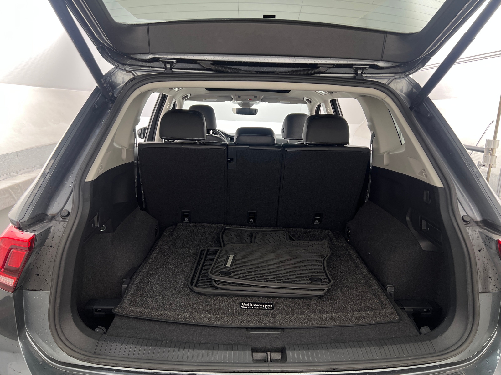 Thumbnail: 2022 Volkswagen Tiguan - 6