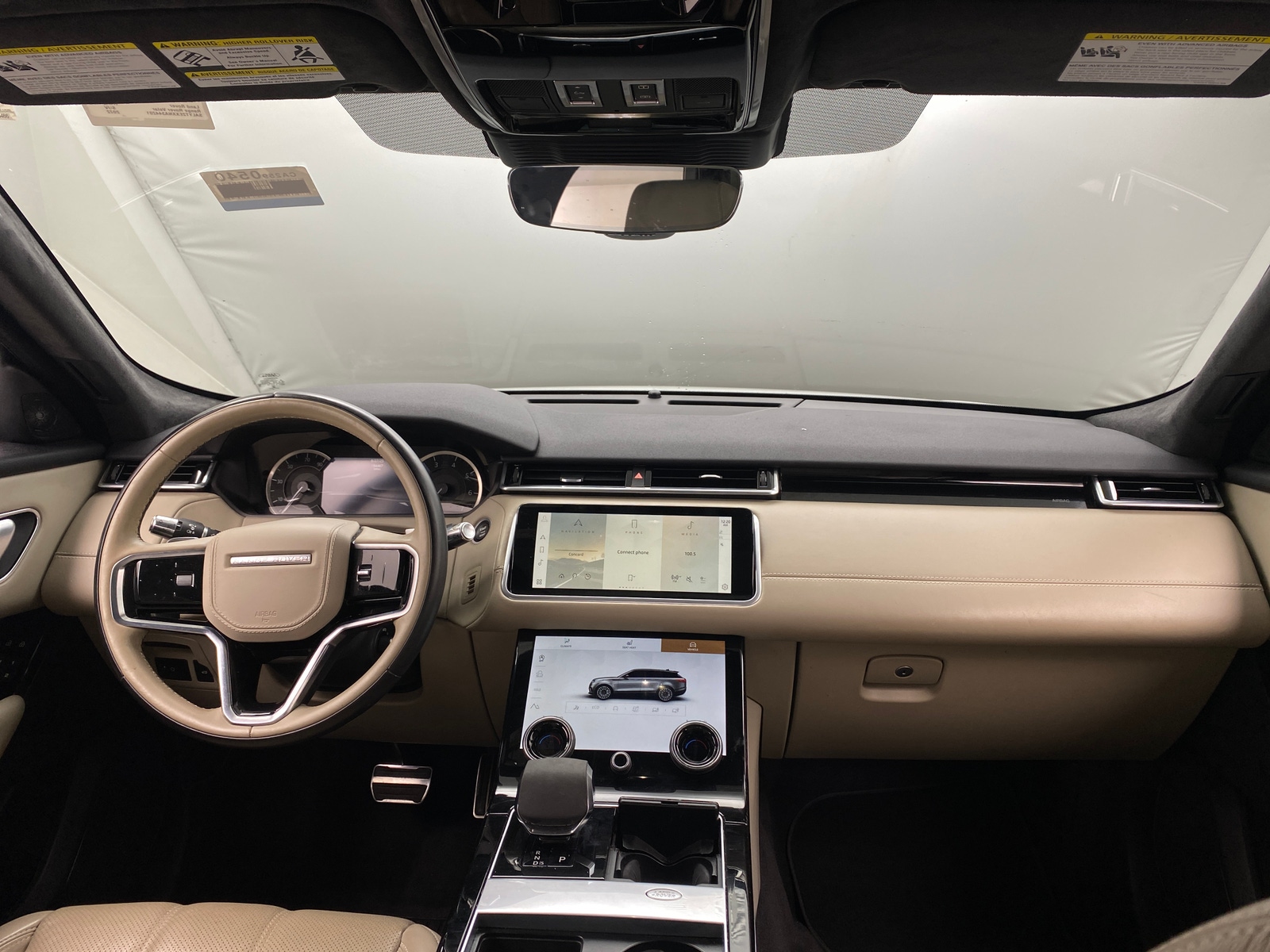 Thumbnail: 2022 Land Rover Range Rover Velar - 2