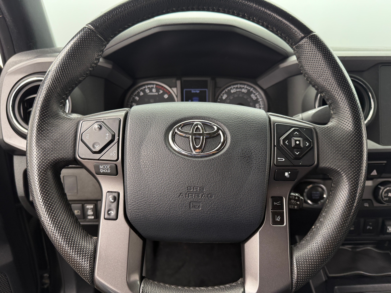 Thumbnail: 2020 Toyota Tacoma - 4