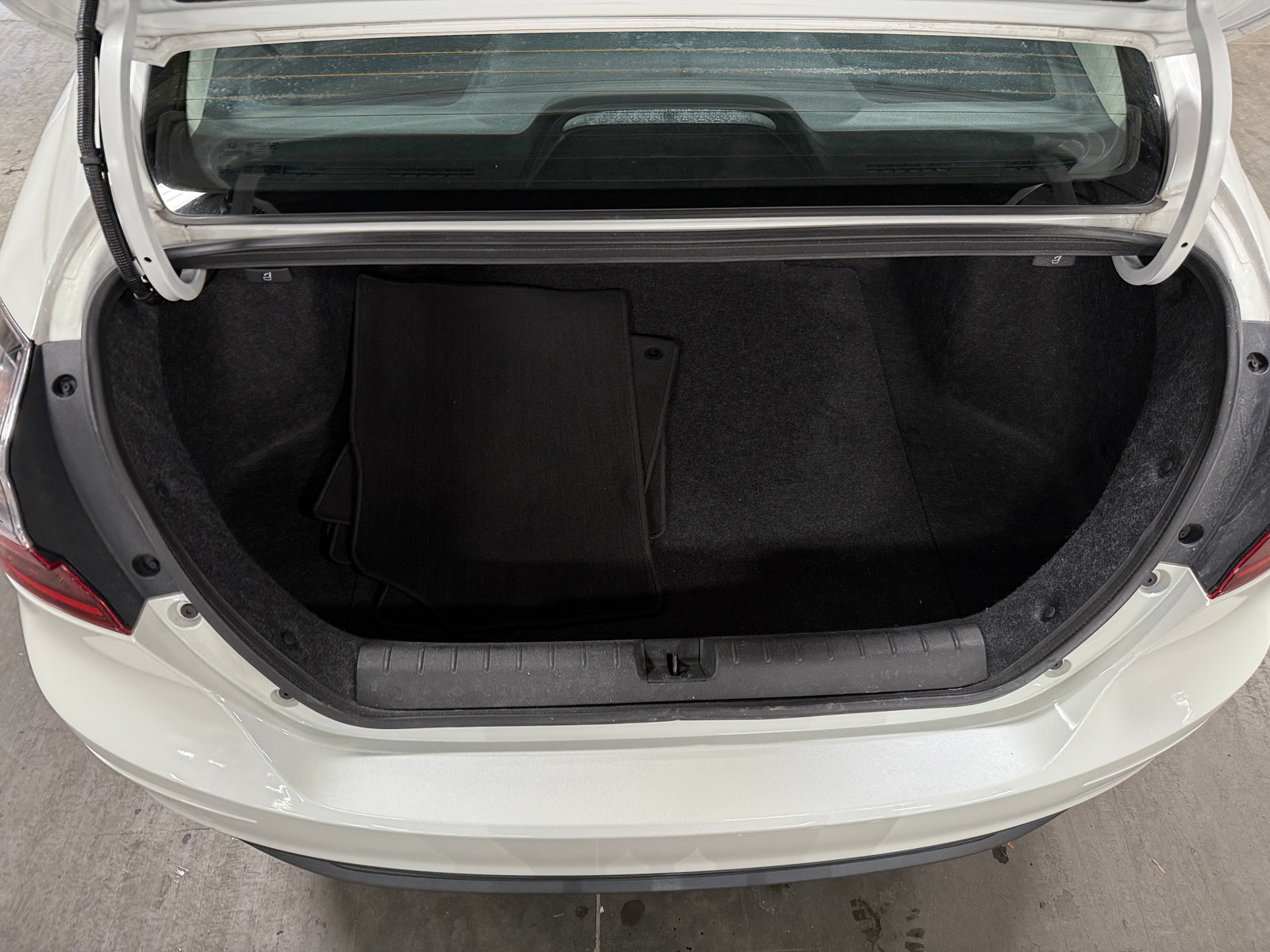 Thumbnail: 2022 Honda Insight - 7