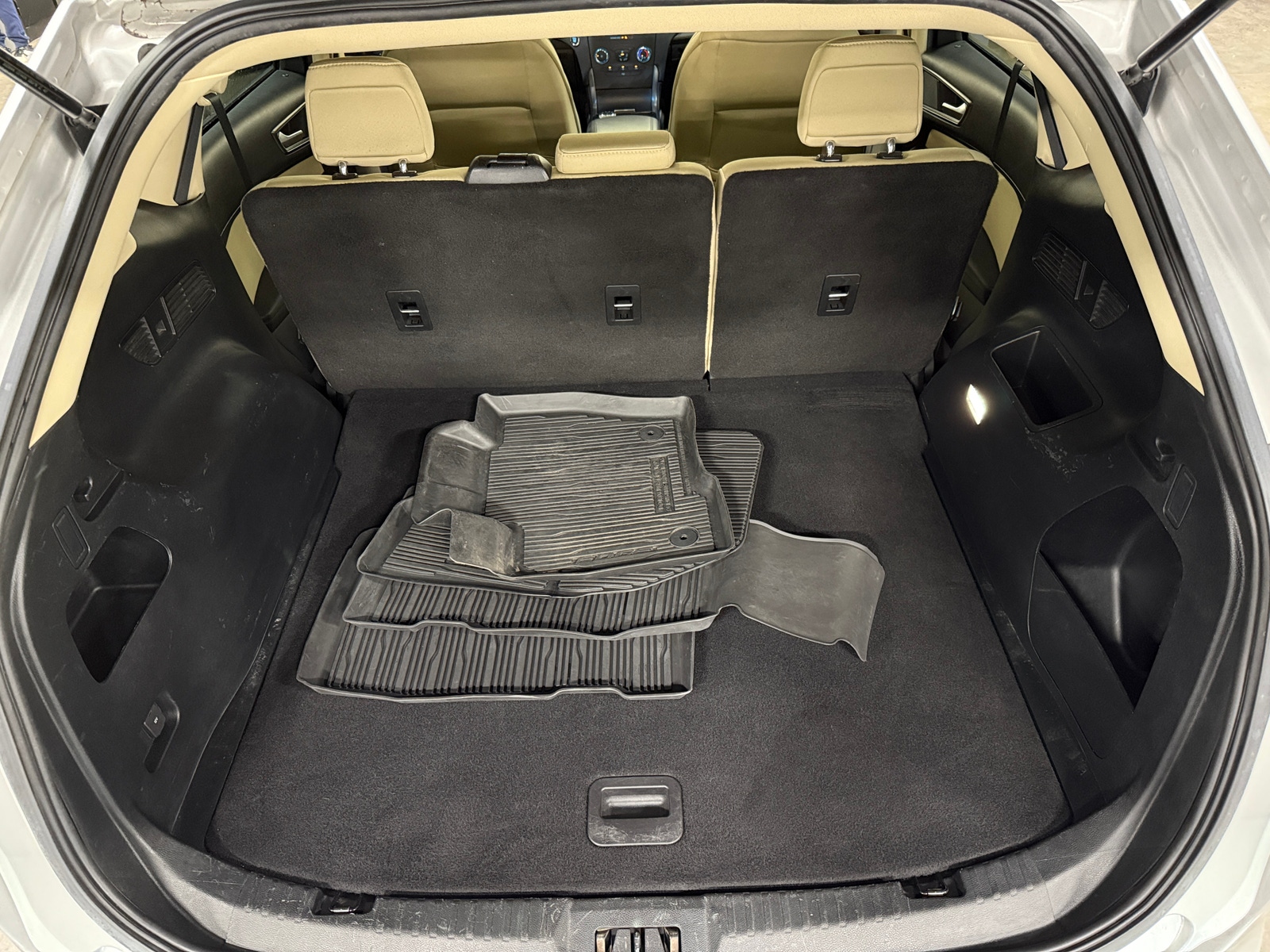 Thumbnail: 2019 Ford Edge - 7