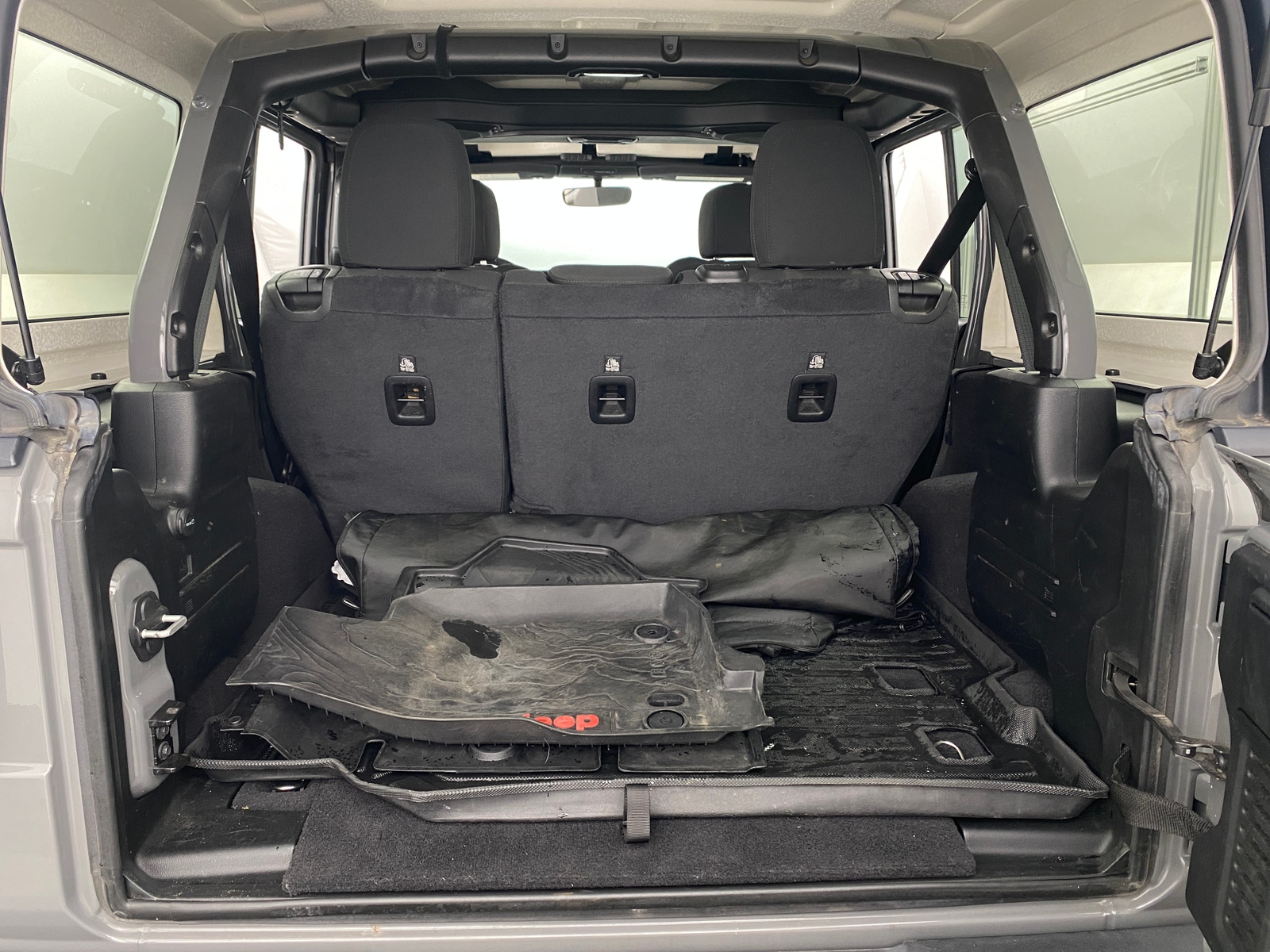 Thumbnail: 2021 Jeep Wrangler - 7