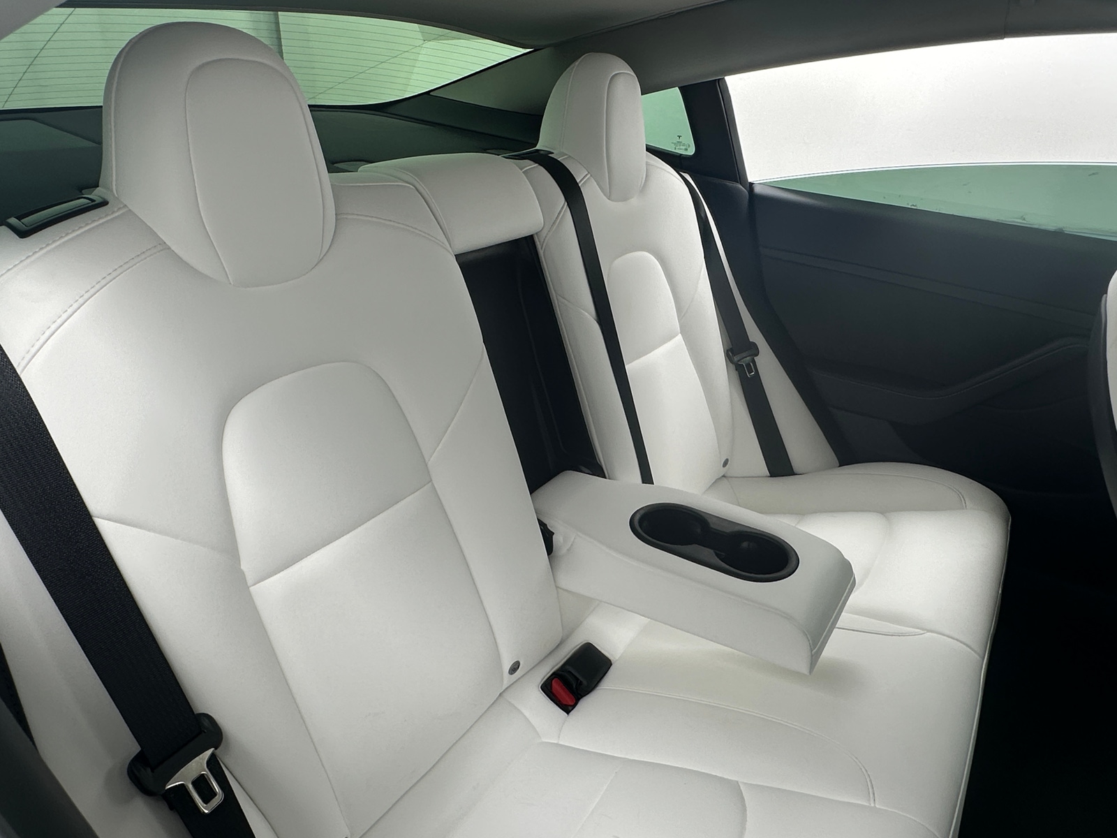 Thumbnail: 2022 Tesla Model 3 - 5
