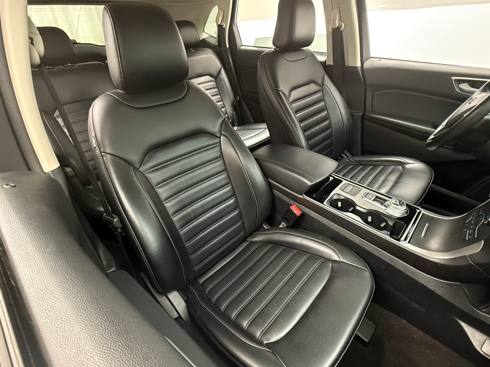 Thumbnail: 2020 Ford Edge - 2