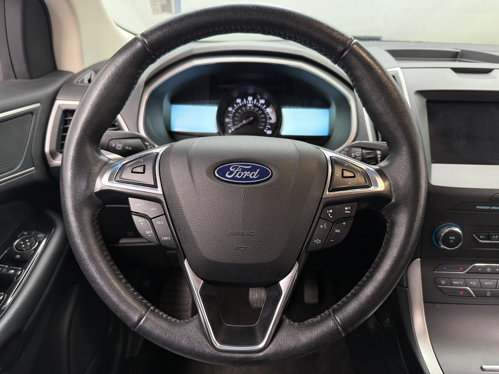 Thumbnail: 2020 Ford Edge - 5