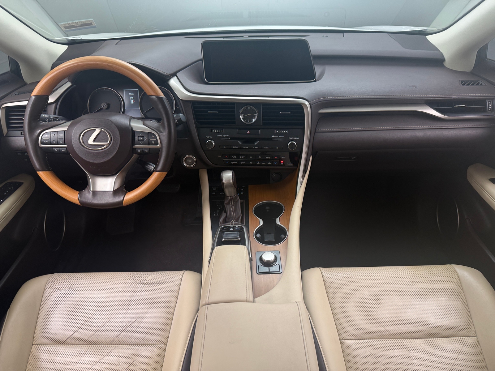 Thumbnail: 2018 Lexus RX - 3