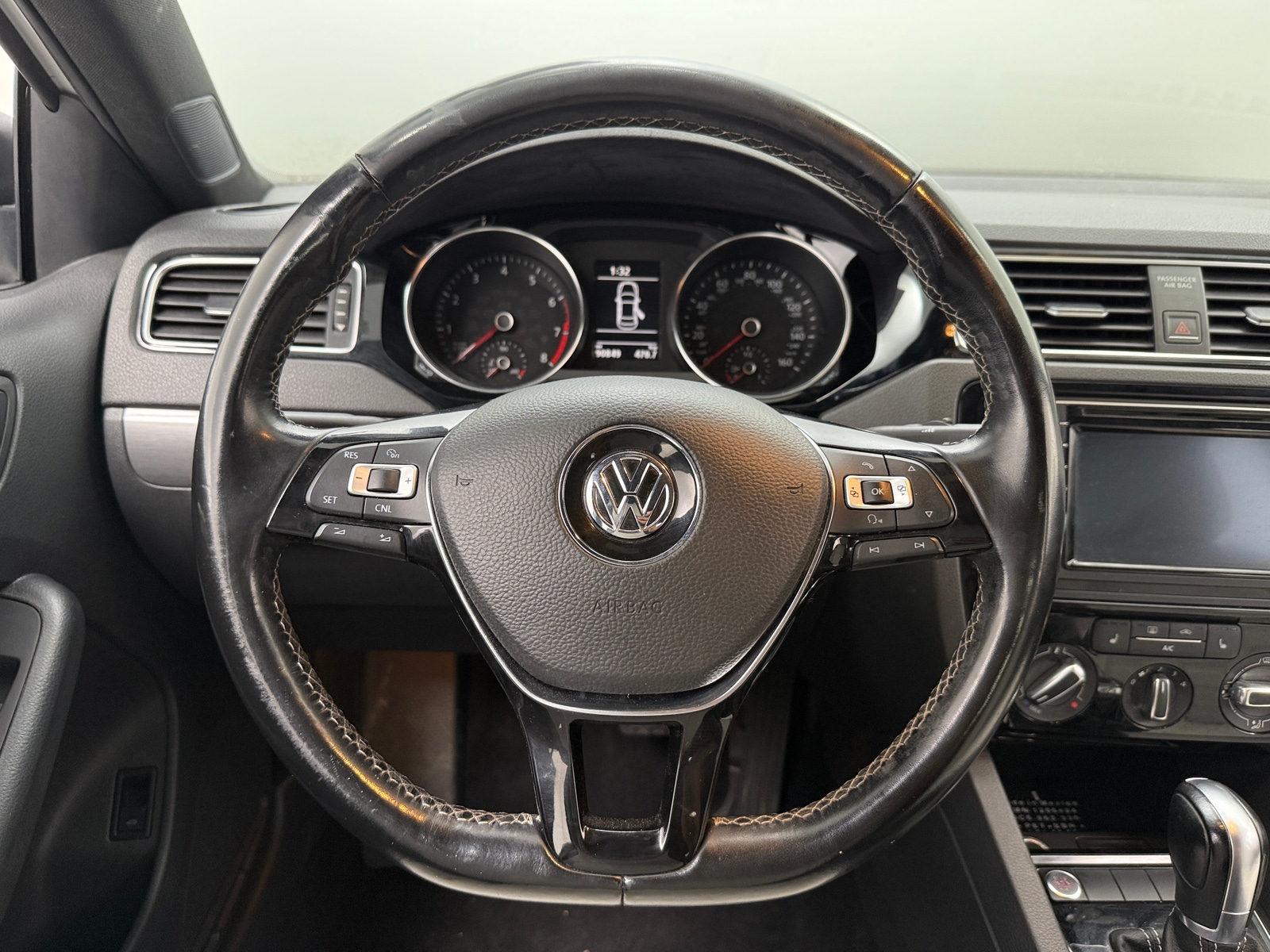 Thumbnail: 2016 Volkswagen Jetta - 4