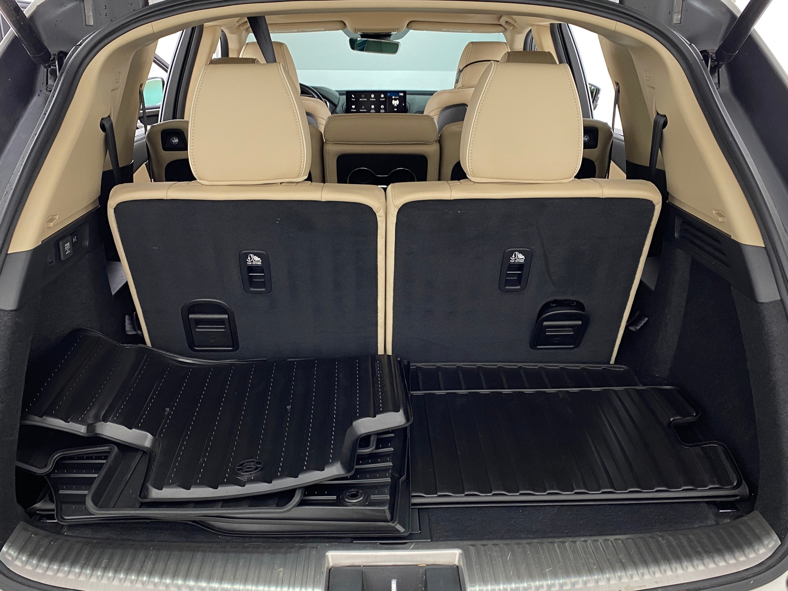 Thumbnail: 2023 Acura MDX - 6