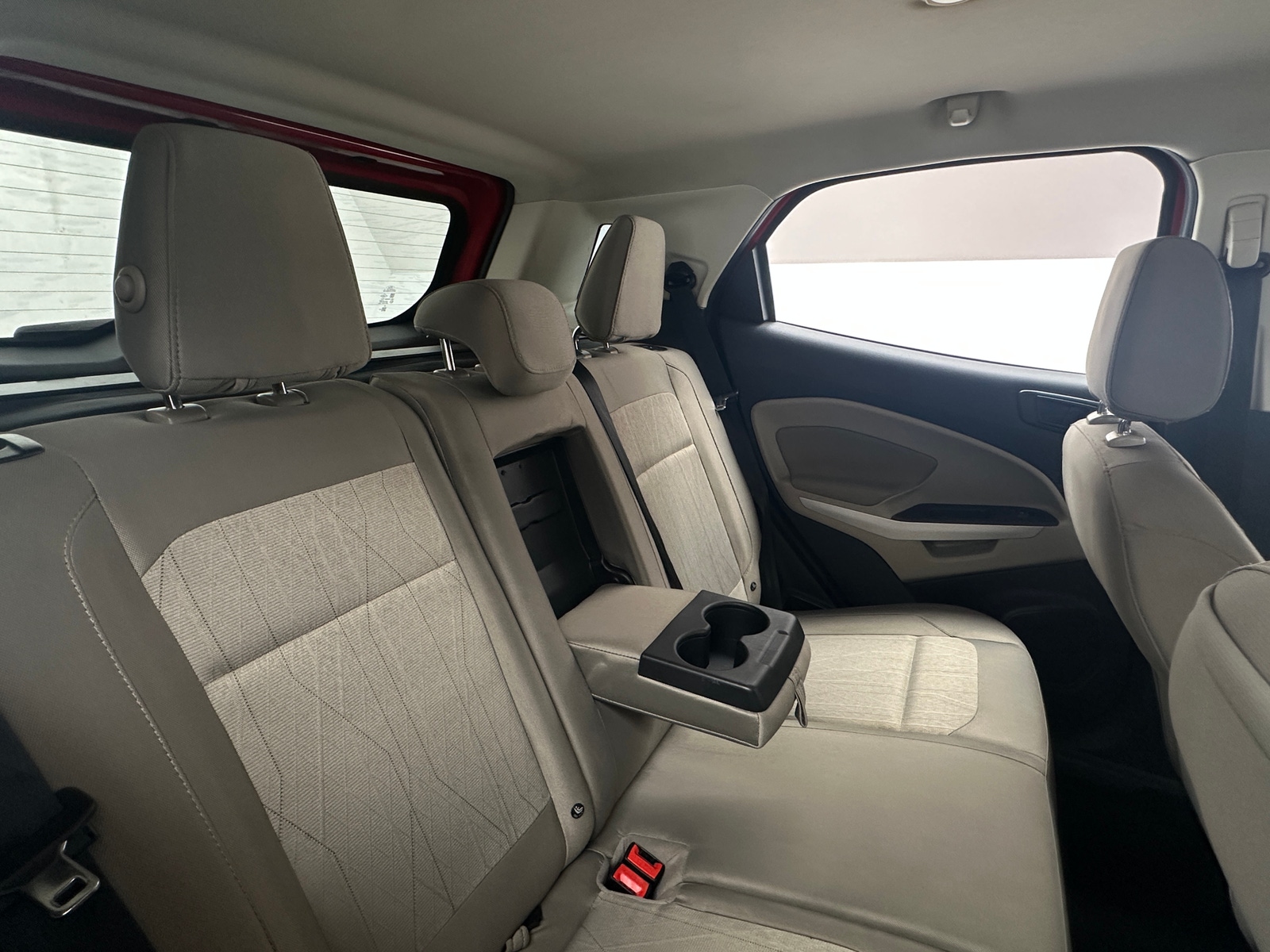 Thumbnail: 2018 Ford EcoSport - 6