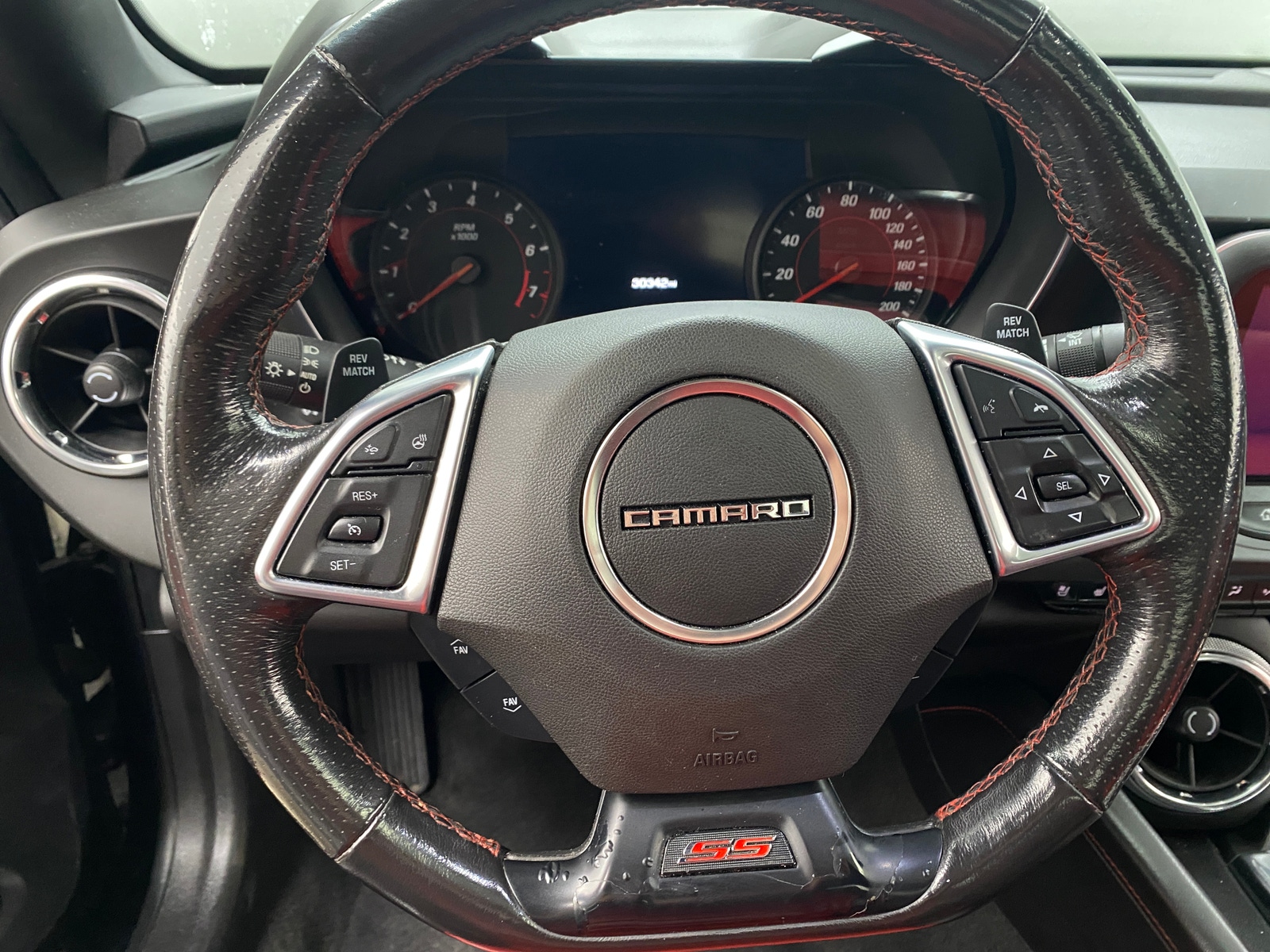 Thumbnail: 2019 Chevrolet Camaro - 3