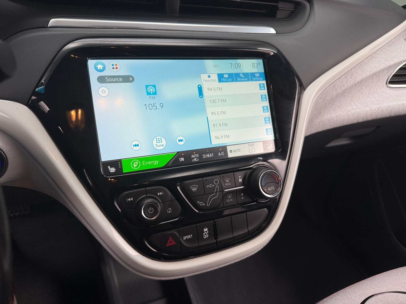 Thumbnail: 2020 Chevrolet Bolt EV - 4